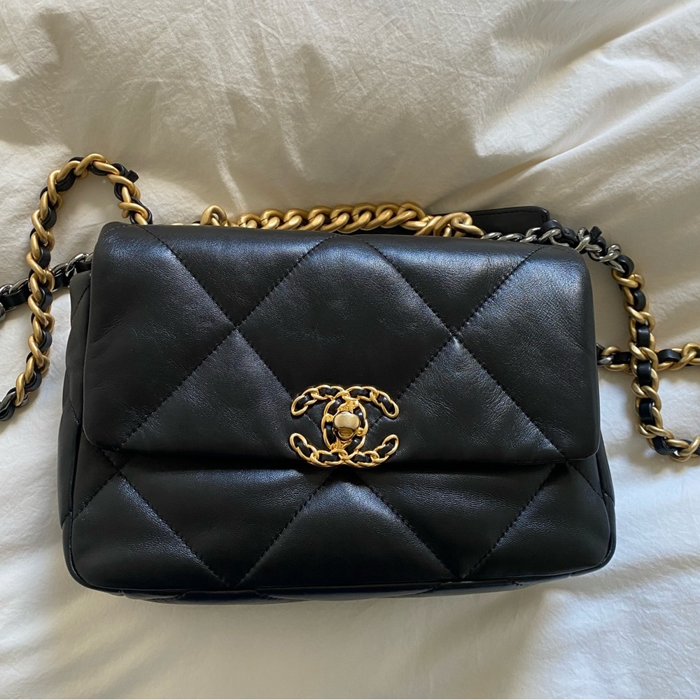 Chanel 19 black handbag